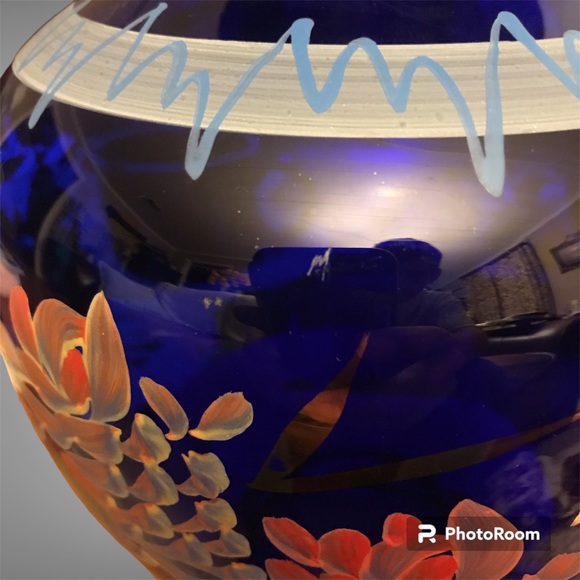 Vintage Hand-Painted Cobalt Blue Glass Large 10 1/2” Vase￼ - Picture 8 of 8